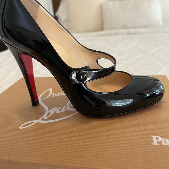 Super classy Red bottoms- size 7. Worn less than 5 times - Picture 7 of 10